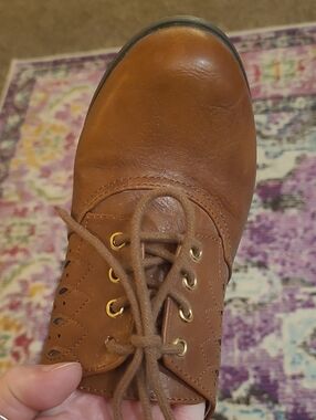 Brown Leather Lace-Up Oxford Shoes